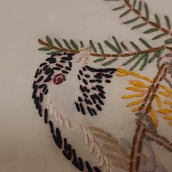 Vintagr Hand Stitched Maine State Bird & Flower - Picture 10 of 16
